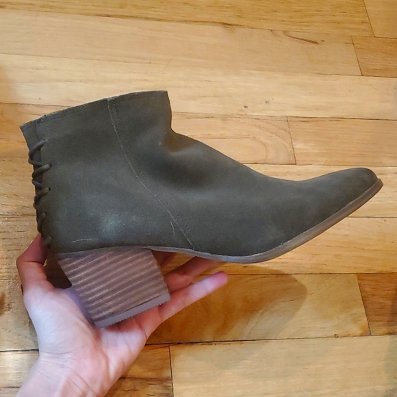Aldo Green Suede Boots Booties - 7.5 - Picture 13 of 13